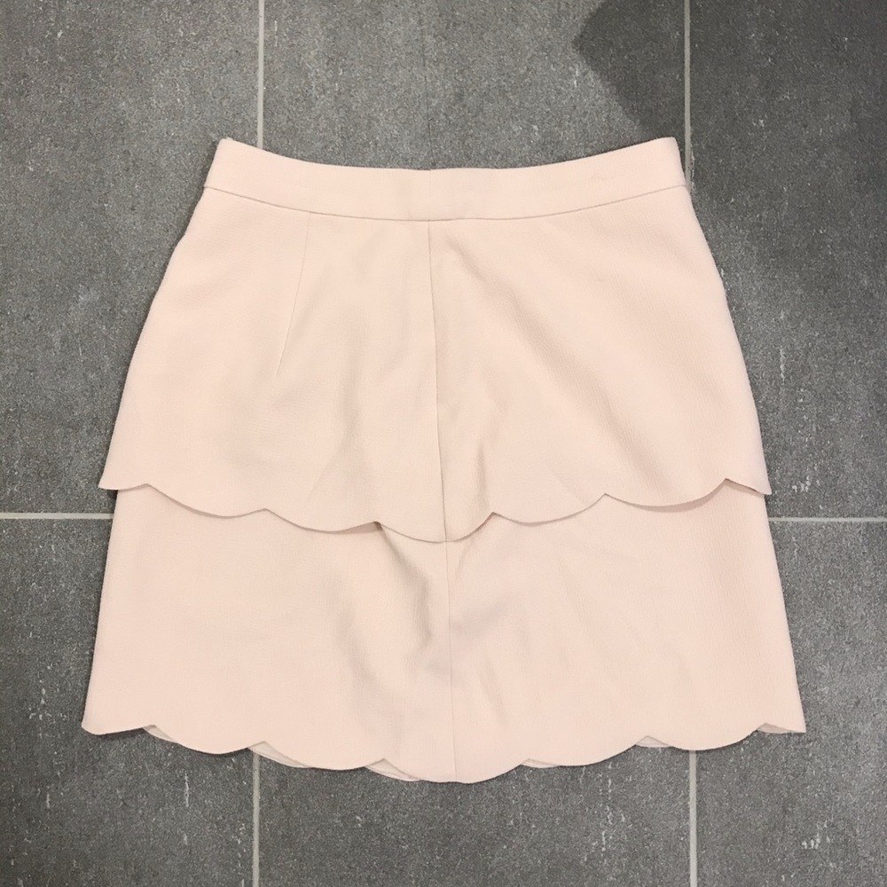 Club monaco scalloped mini skirt